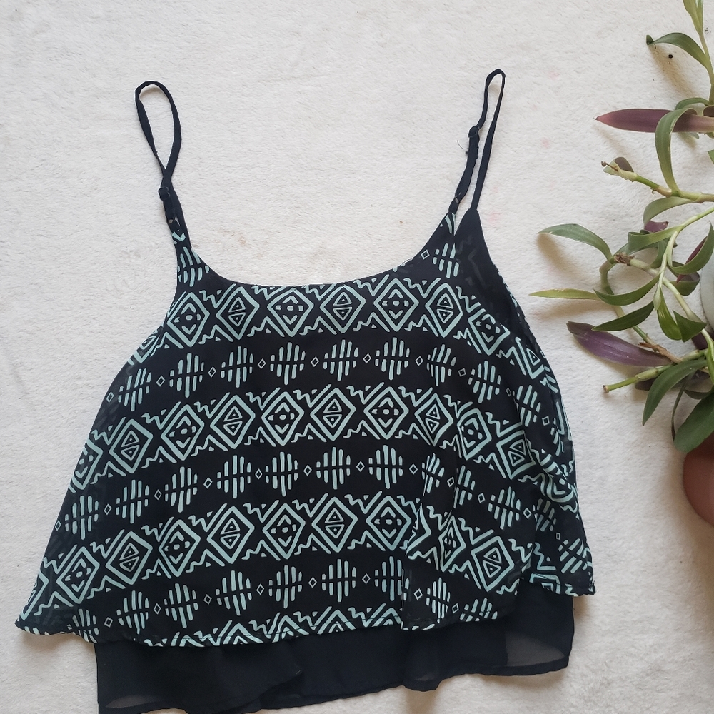 Aztec Croptop - Picture 2 of 4